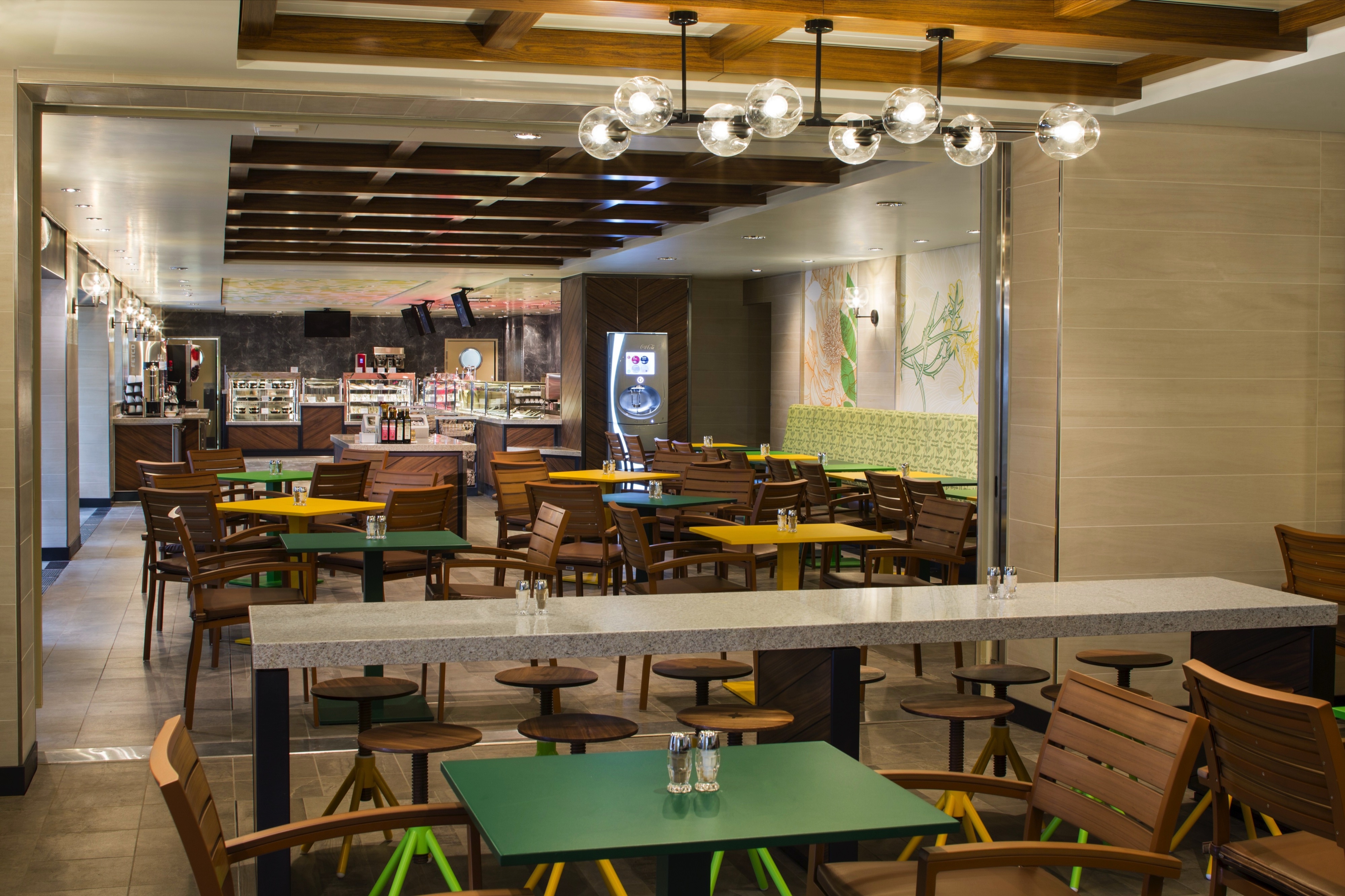 Symphony of the Seas - Park Café